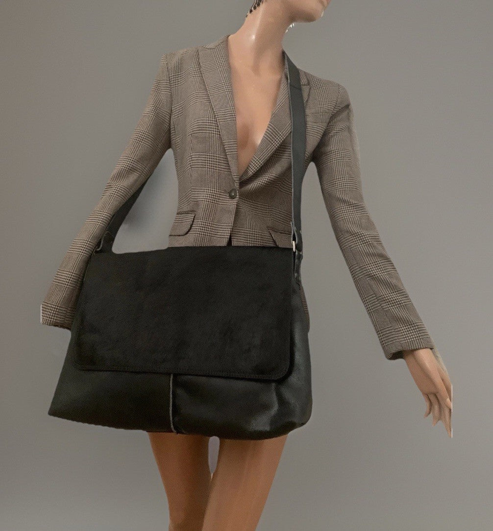 umhaengetasche-schwarz-leder-fell-front-vintage-2