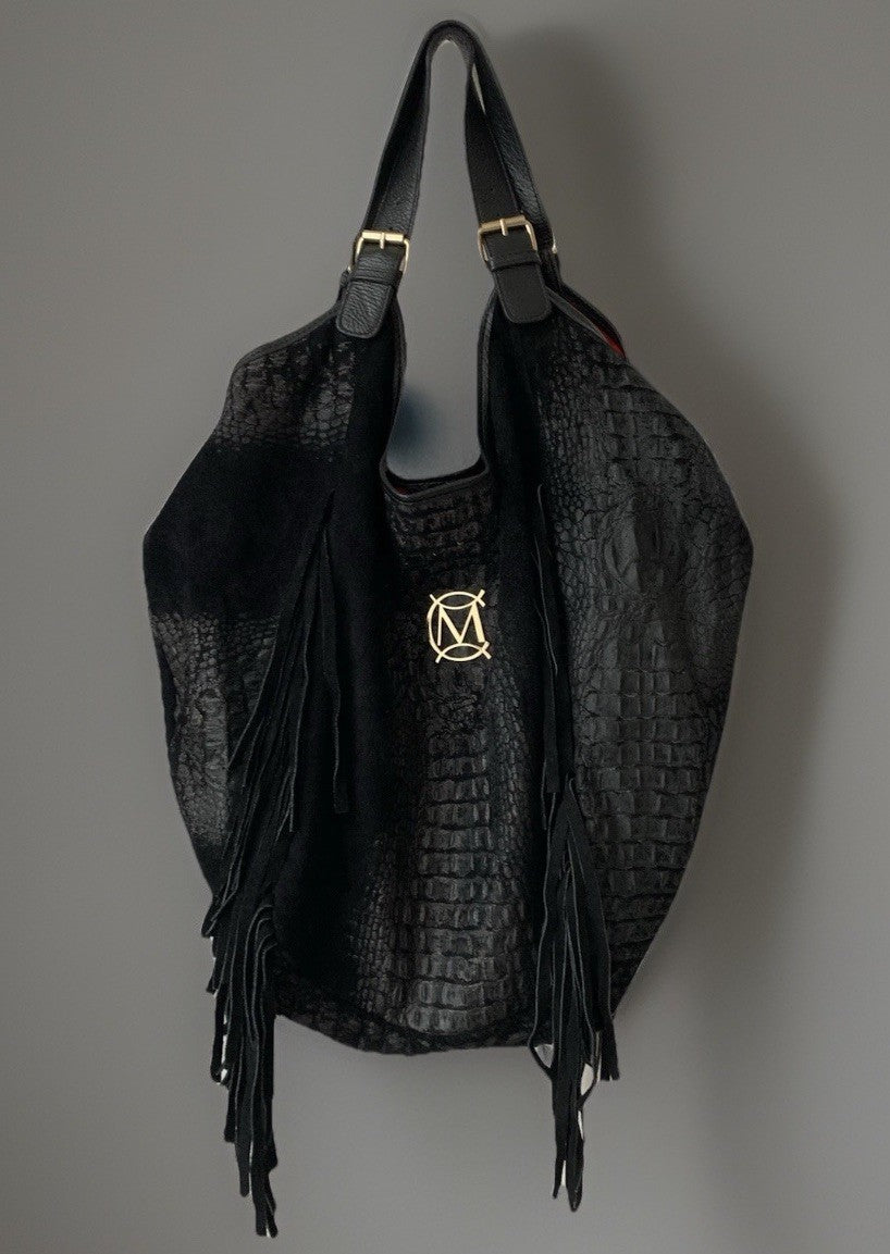 Seitliche Ansicht der schwarzen Massimo Conti Tasche