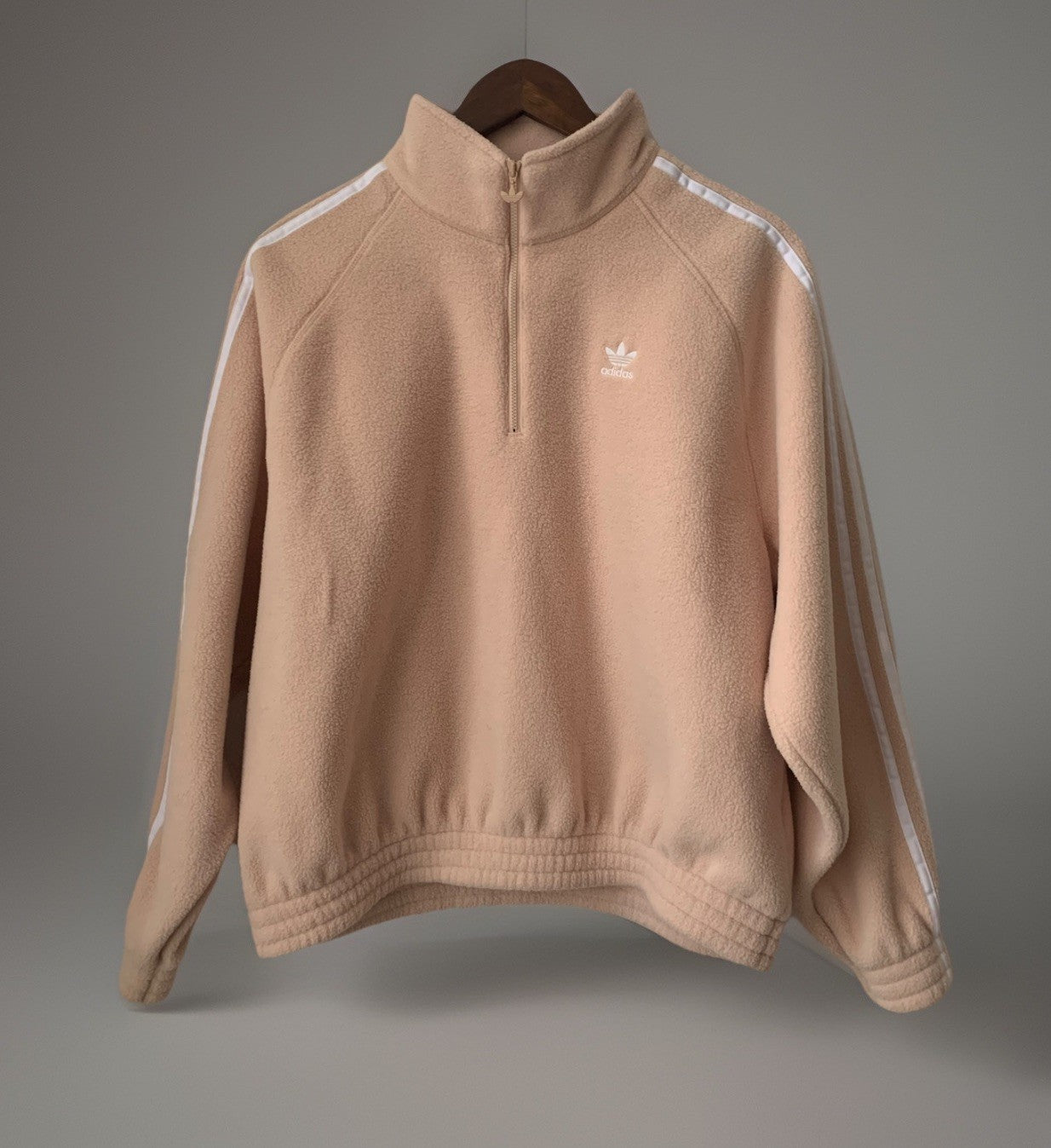 adidas-vintage-fleece-pullover-beige-vorne