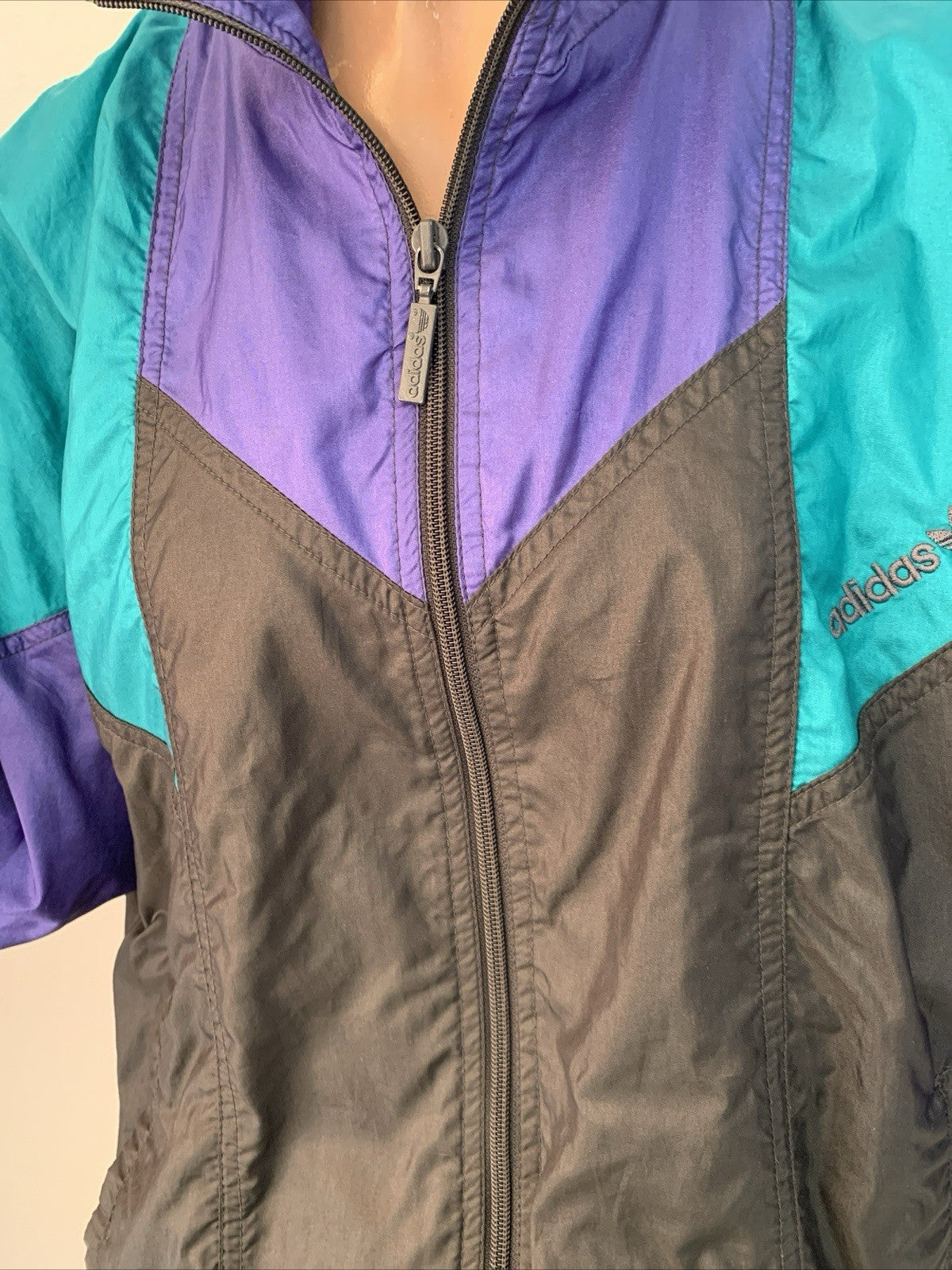 adidas-vintage-windbreaker-reissverschluss-detail