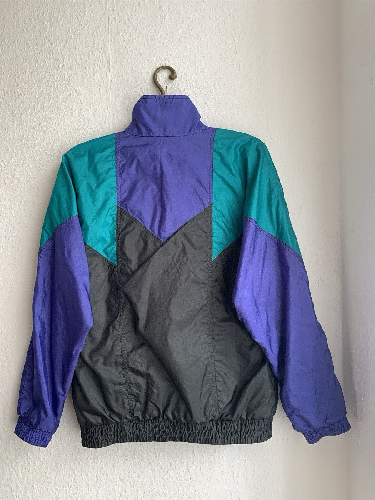 adidas-vintage-windbreaker-rueckansicht