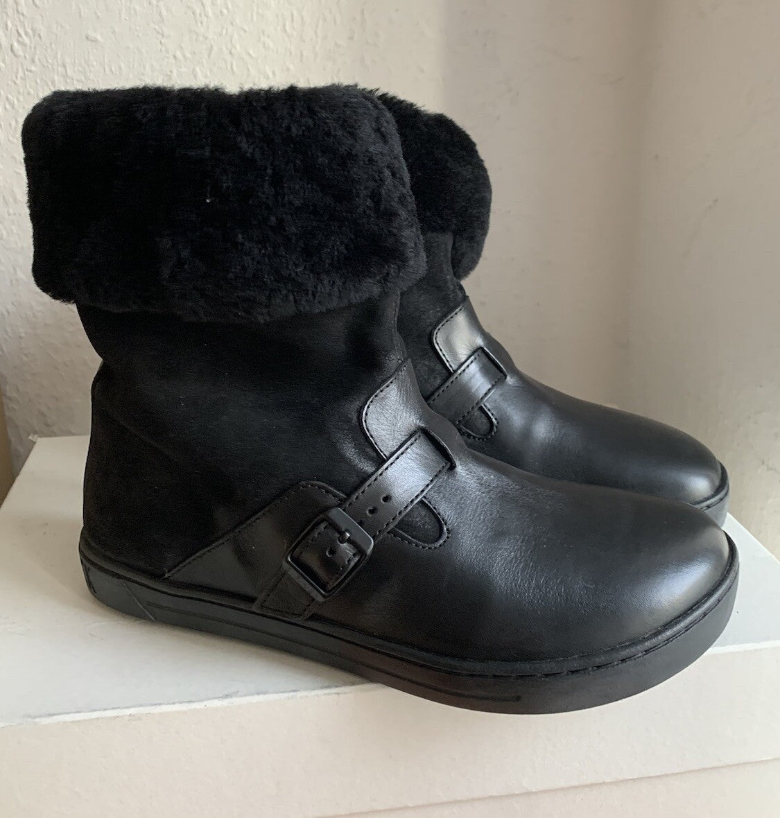 birkenstock-kinder-winter-boots-schwarz-leder-fell-seite