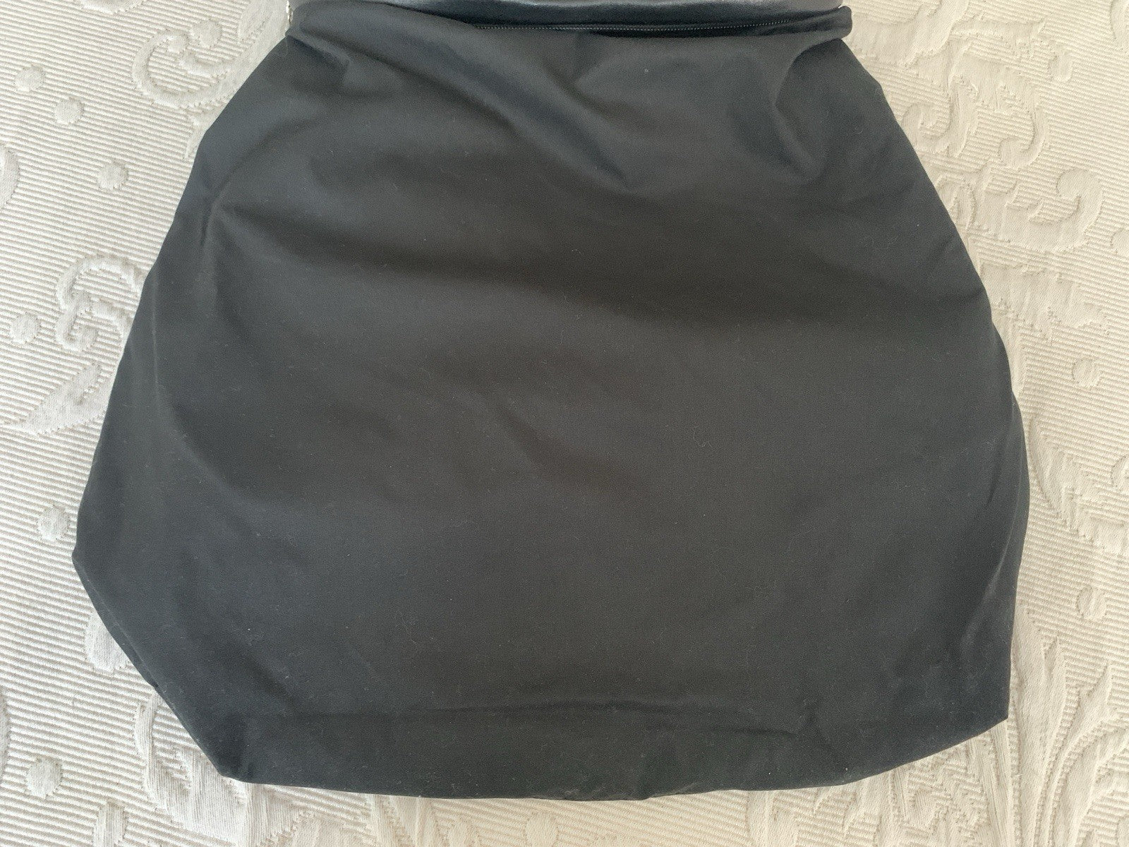 bree-handtasche-schwarz-leder-umhaengetasche-innenbeutel