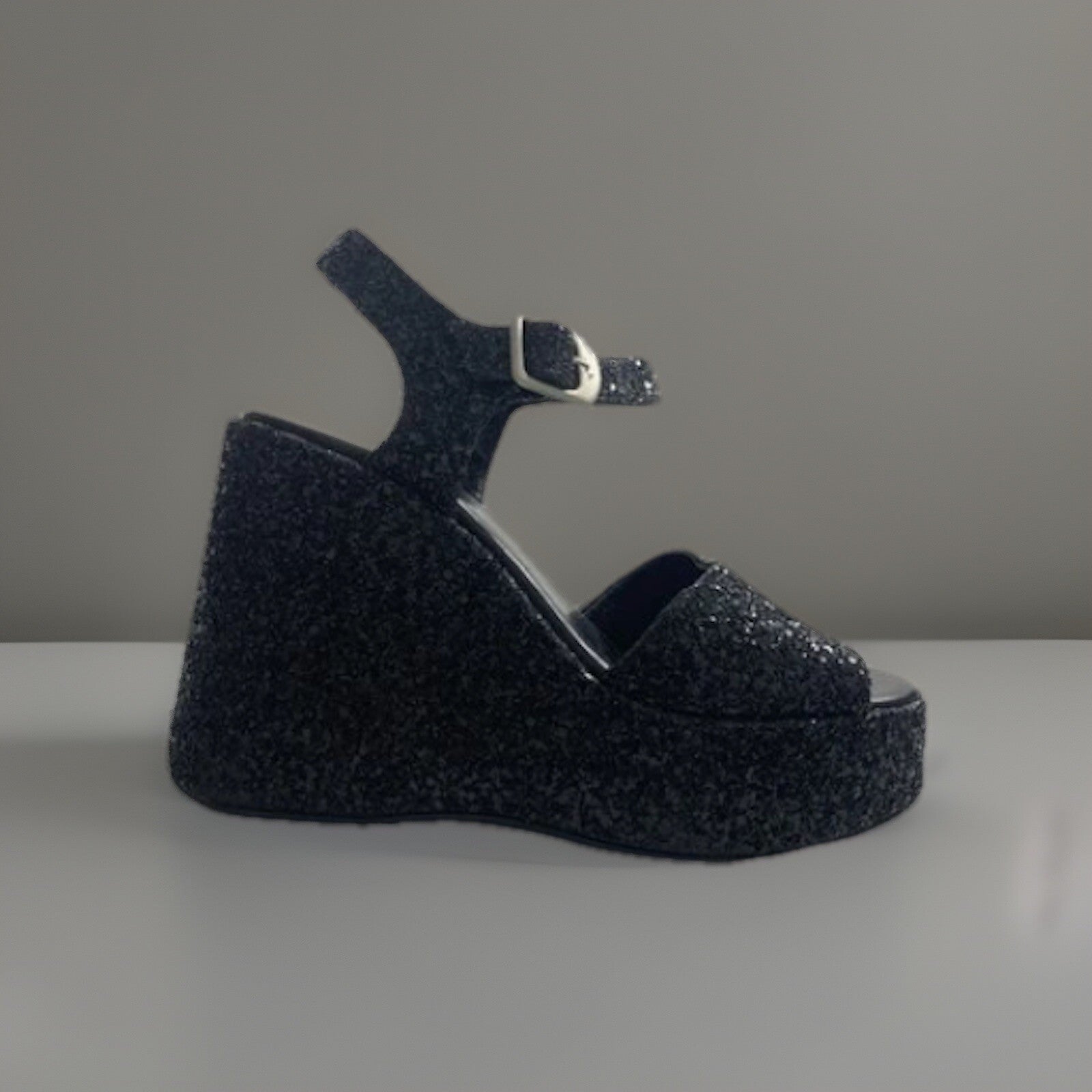 buffalo-london-plateau-sandaletten-riemchen-seitenansicht-links einzel1