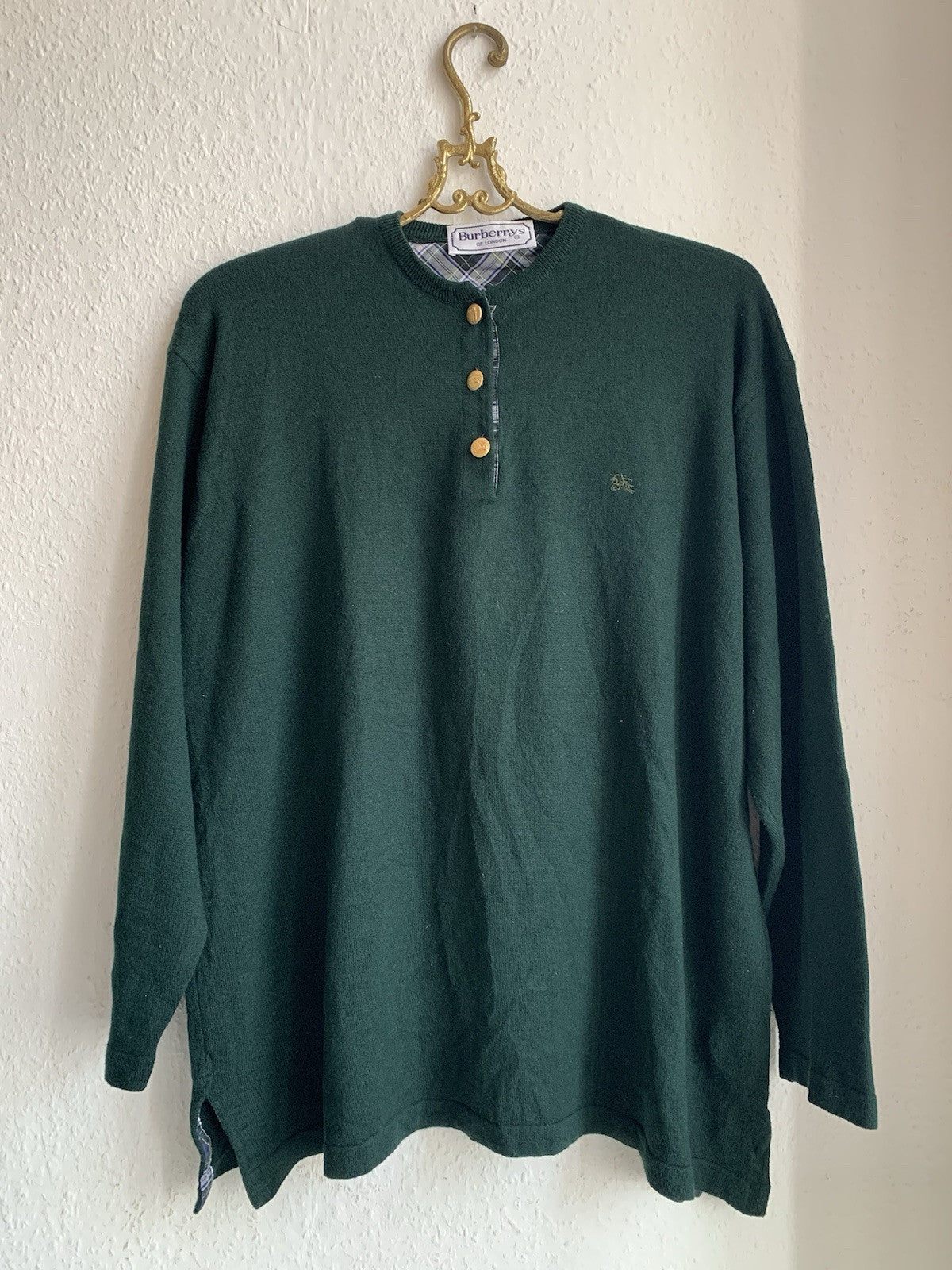 Vintage Burberrys Pullover in Grün gerade aufgenommen