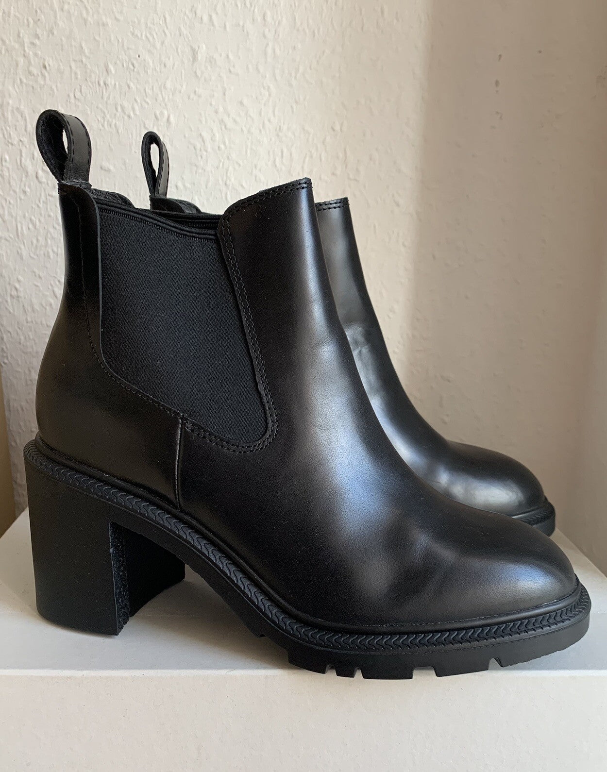 camper-ankle-boots-schwarz-seitlich