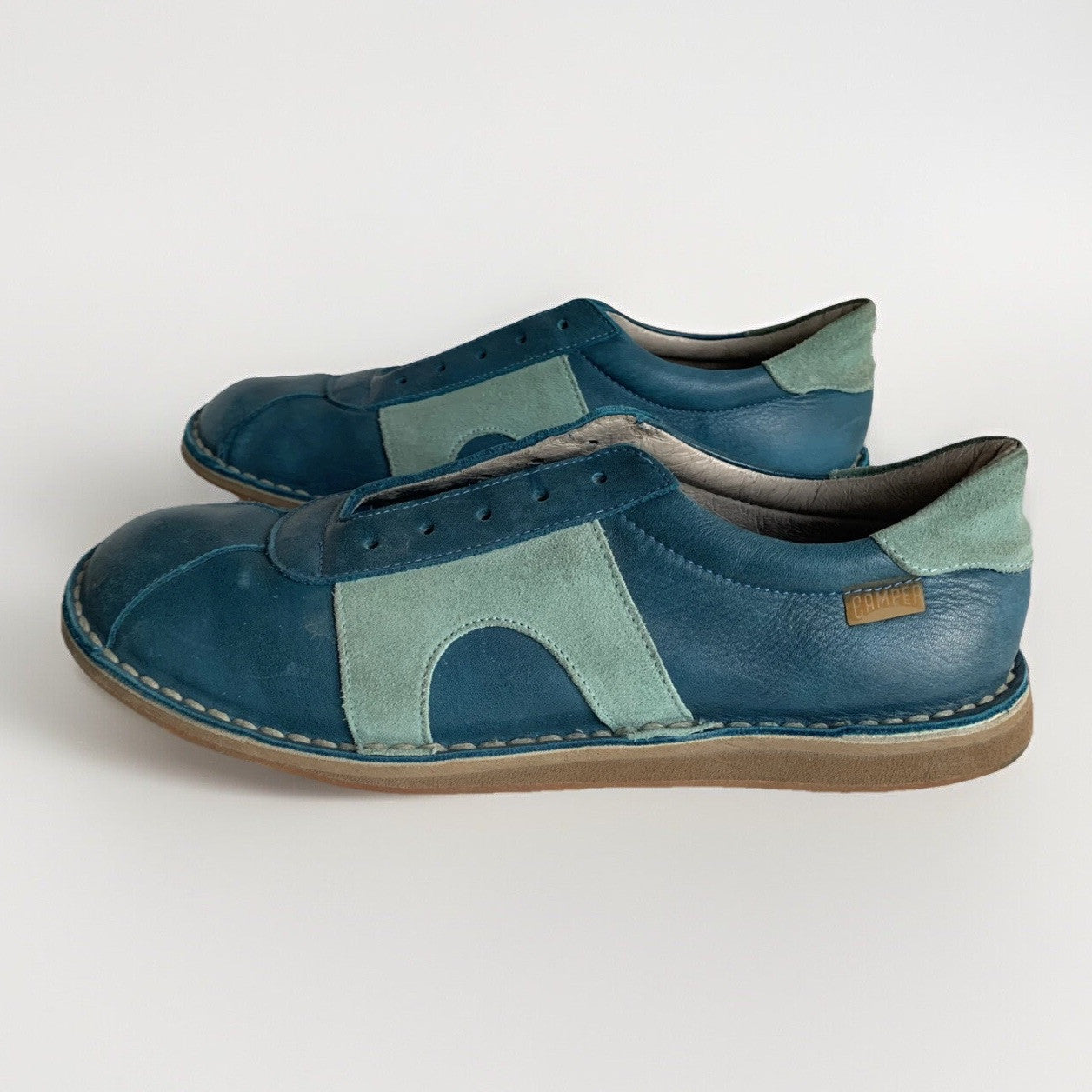 camper-sneaker-seitlich-rechts