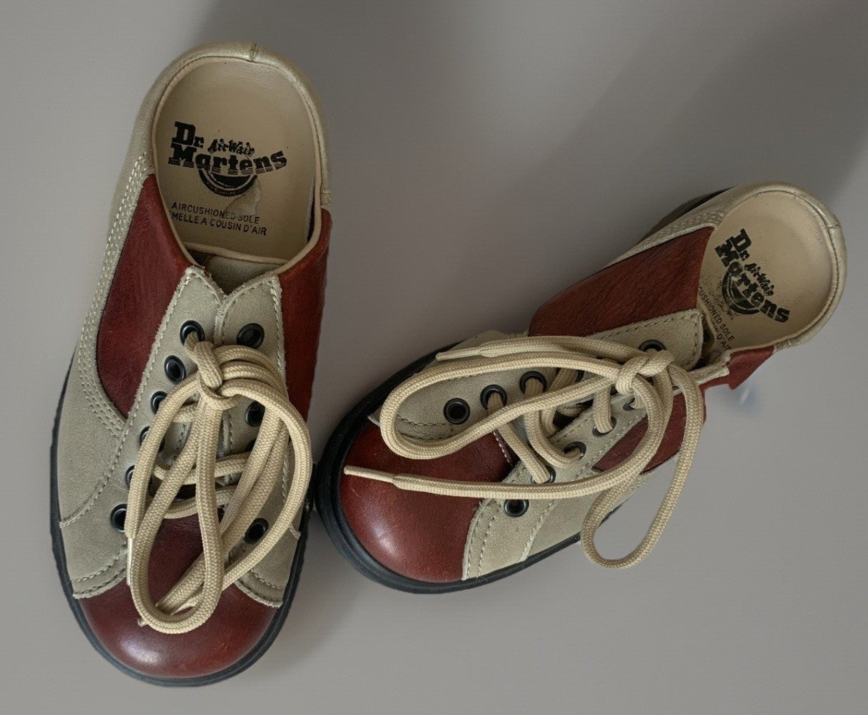 dr-martens-vintage-clogs-paar