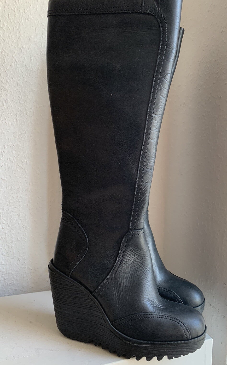 fly-london-damenstiefel-keilabsatz-schwarz-37-seite