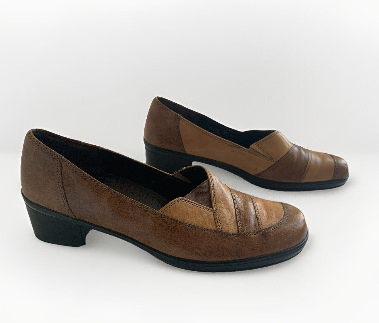Rechte Seitenperspektive Gabor Patchwork Lederschuhe Vintage