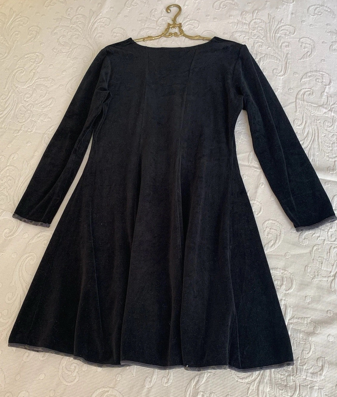 Rückansicht des Gudrun Sjöden Damen Samtkleids