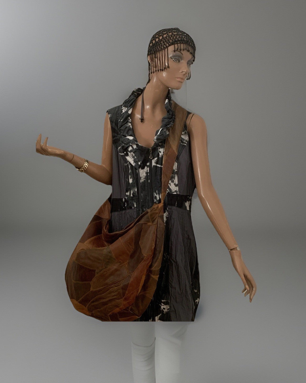 lagenlook-patchwork-ledertasche-vorderseite getragen