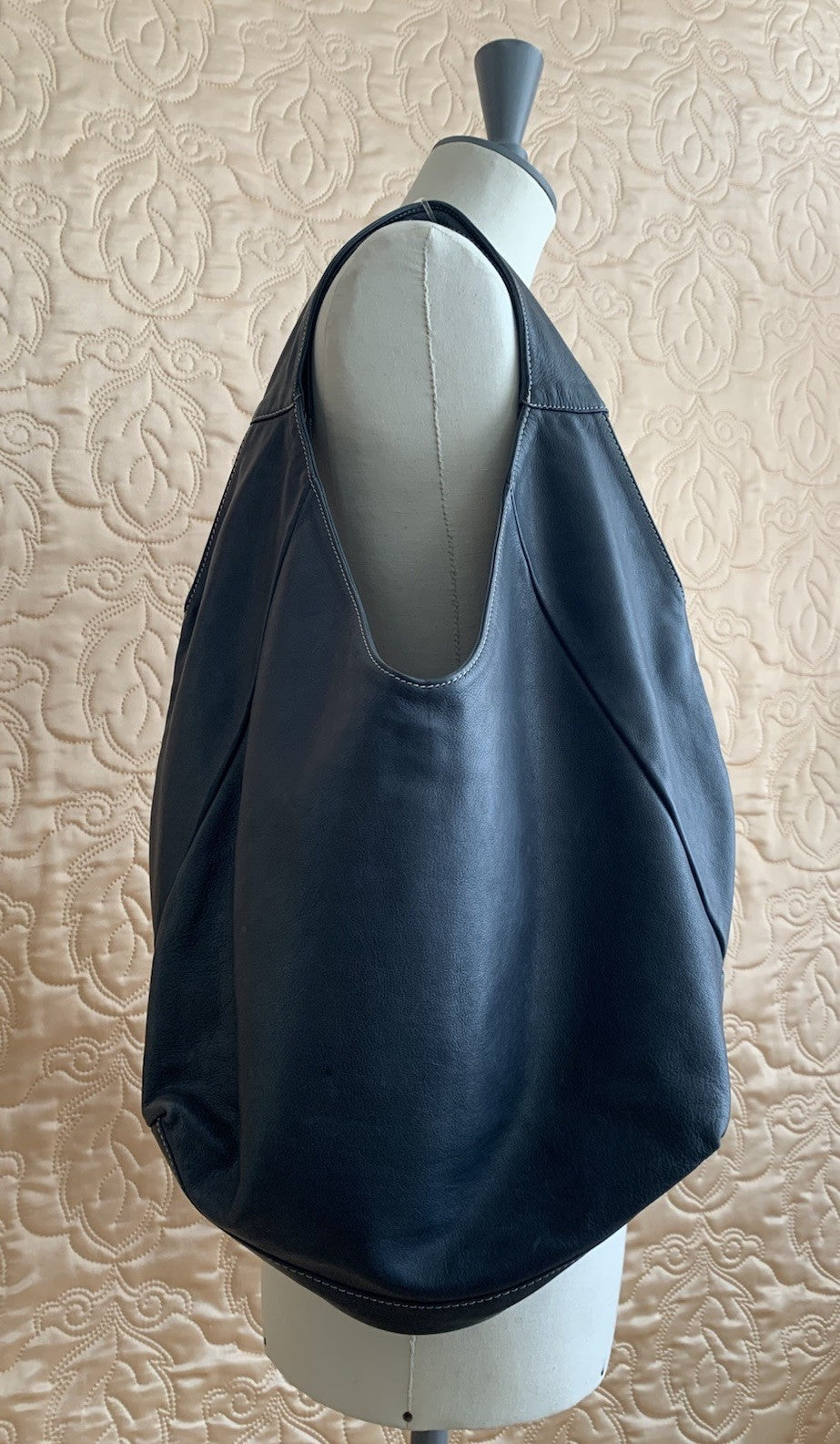 ledertasche-hobo-dunkelgrau-seite