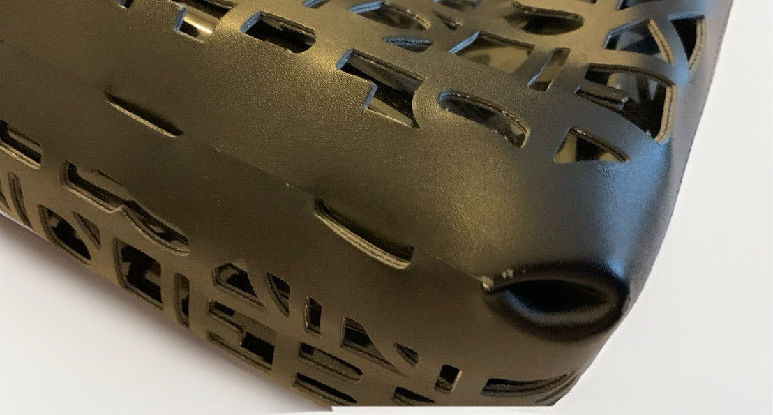 liebeskind-berlin-shopper-schwarz-boden