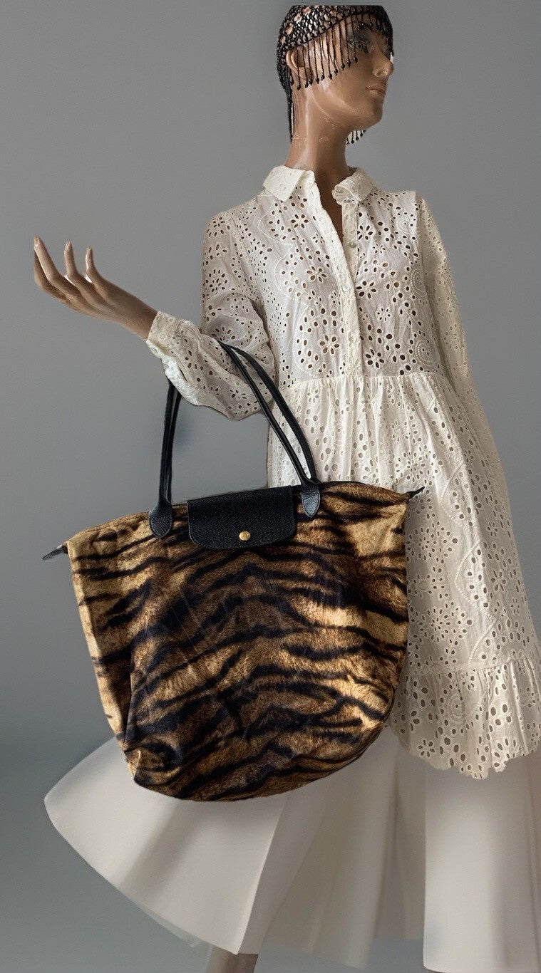 longchamp-le-pliage-limited-edition-animalprint-seite