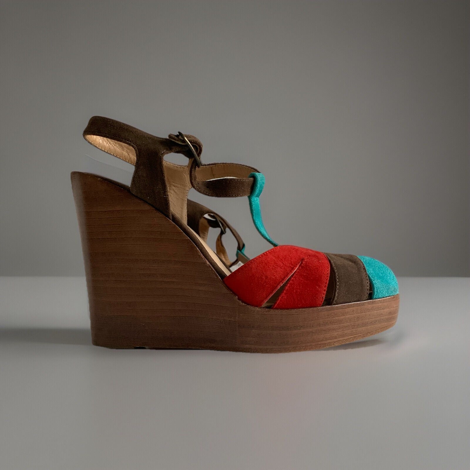 marc-cain-wedges-seitenansicht-links