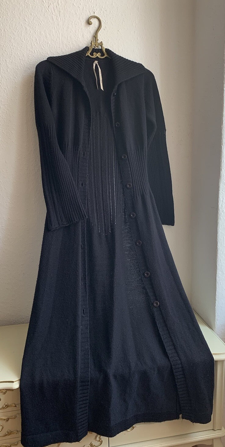 Damen langer Strickmantel schwarz Vorderansicht