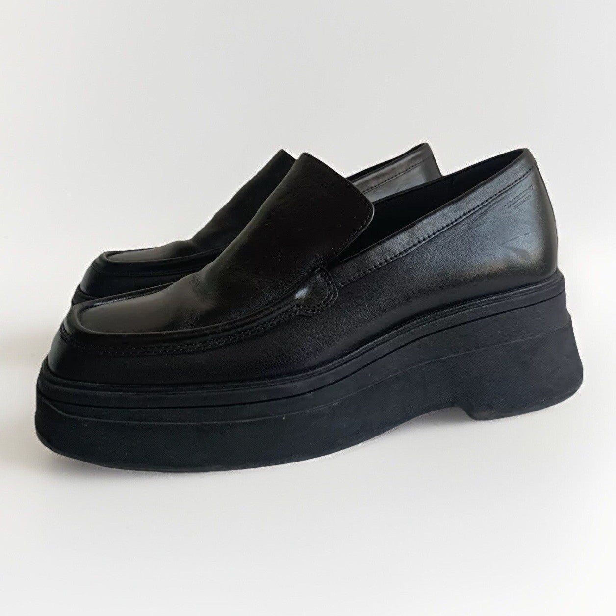 vagabond-loafer-seitenansicht