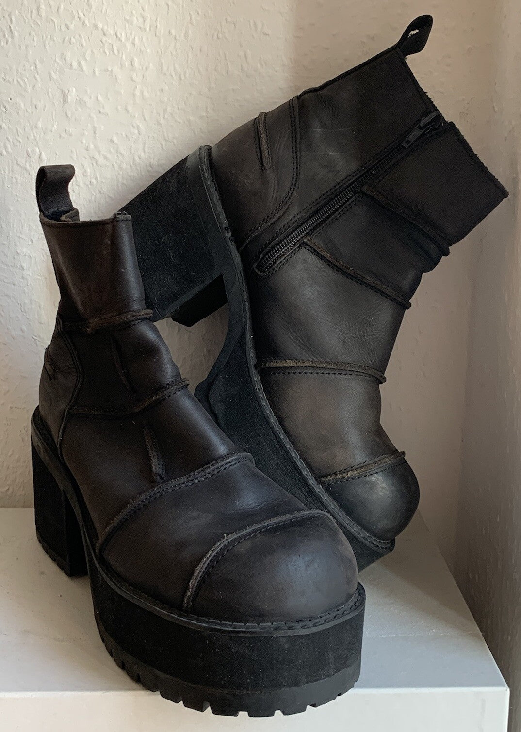 vintage-plateau-boots-maxday-schwarz-leder-seite